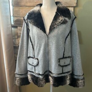 NWT Chico’s Sherpa Chic Sheena Fleece-Heather Gray- Chico’s Size 4